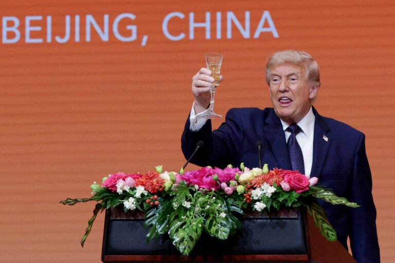 Trump’s Visit to China Emphasizes American Strategic Weakness