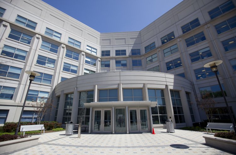 As a Former DNI, I’m Alarmed by the Lapse of Section 702