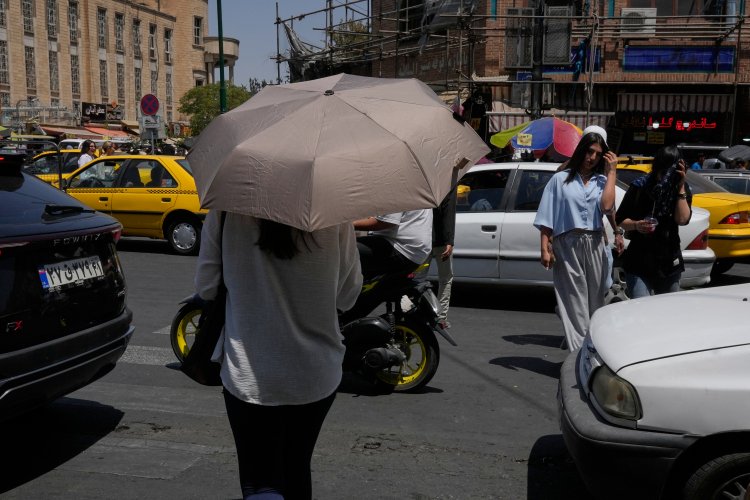 Tightening Squeeze Heaps More Pain on Iran's Ailing Economy