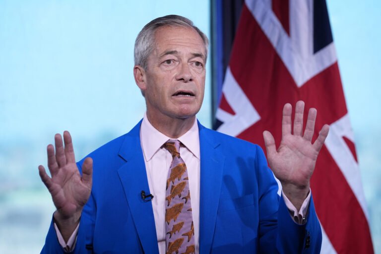 Furious Farage Resigns to Force ‘People Versus the Establishment’ By-Election