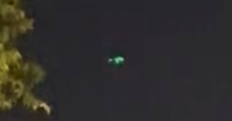 Green glowing UFO Over Converse, Texas. USA June 18, 2026, five full min of video! UAP Sighting News.