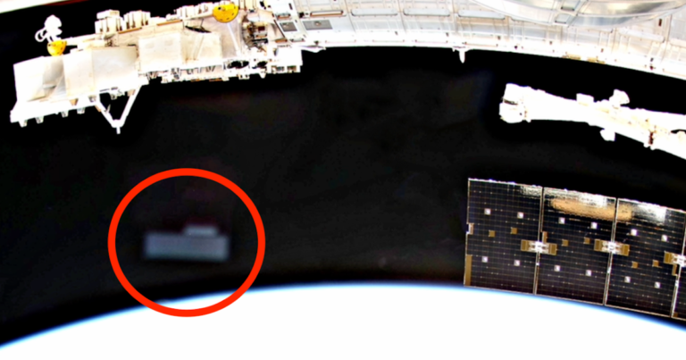 UFO Next To NASA Space Station, its almost 100 meters across! UAP Paranormal Sighting News.