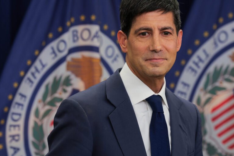 Warsh Hails Economic Strength, Hints at Possible Rate Hikes