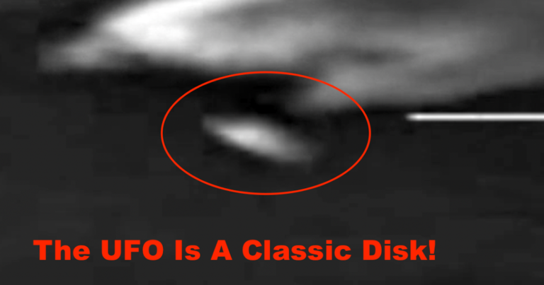 Classic UFO Disk Showing Off Near US Military Plane, Are Aliens Arrogance Causing UAP Crashes? I Think Yes! UFO Sighting News.