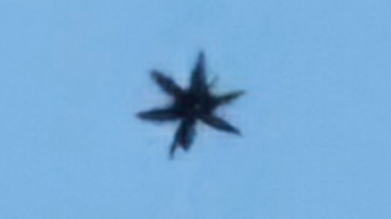 Star UFO Similar To US Gov Release UFO File Over Santa Fe Springs, California Aug 5, 2026, UAP Sighting News.