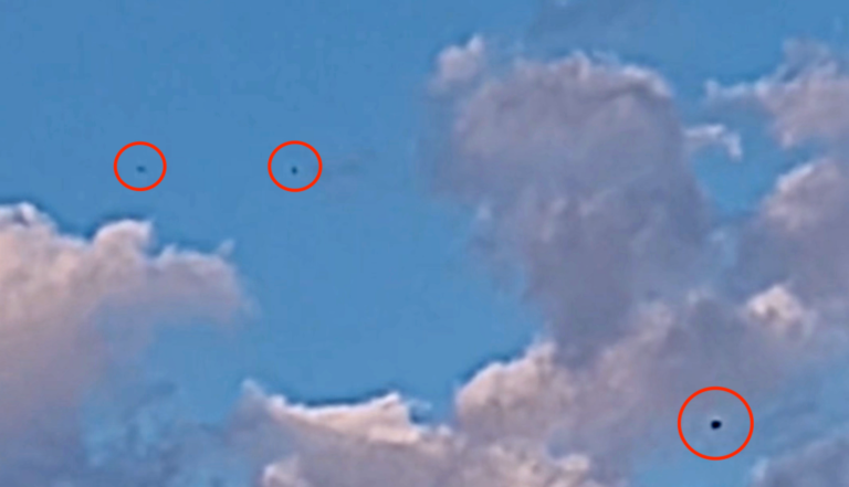 Black UFOs changing shape over Illinois USA Aug 23, 2026 UFO UAP Sighting News.